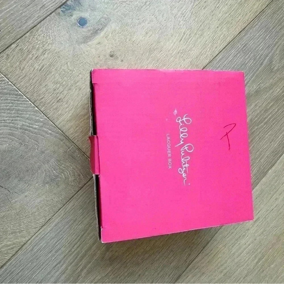Lilly Pulitzer Too Much is Never Enough Box - Picture 2 of 5